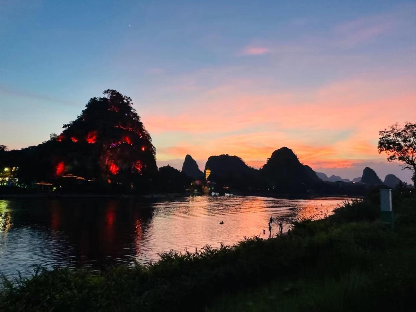 Li River Resort Villa Hotel قويلين المظهر الخارجي الصورة